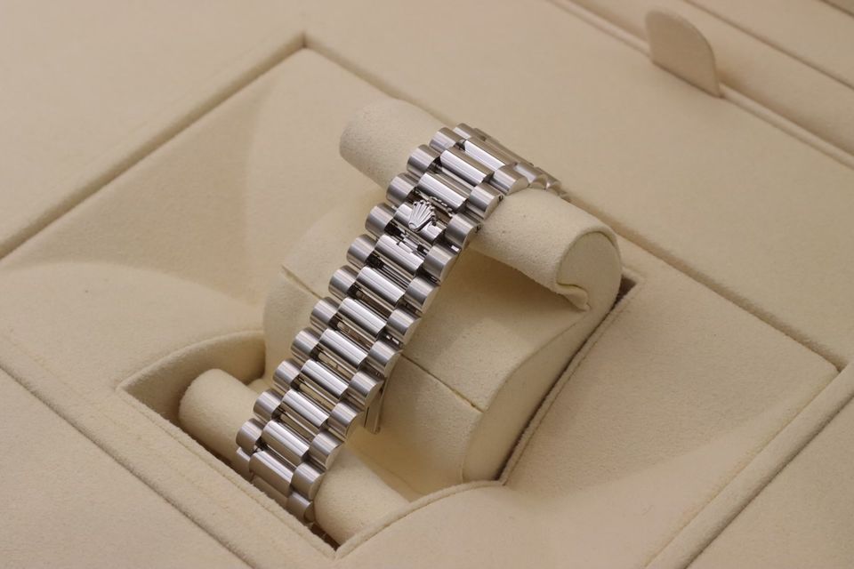 Rolex Day-Date 40 228396 TBR Image 3